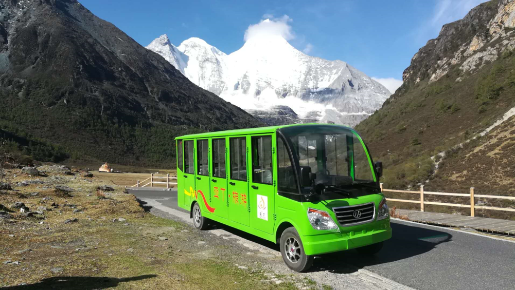 稻城亞丁觀光車 稻城亞丁觀光車