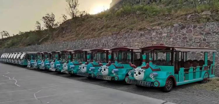 河南寶泉景區(qū)觀光車案例 河南寶泉景區(qū)觀光車案例