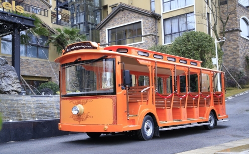 電動(dòng)觀光車(chē)多少錢(qián)一輛？忠輝電動(dòng)觀光車(chē)價(jià)格及報(bào)價(jià)