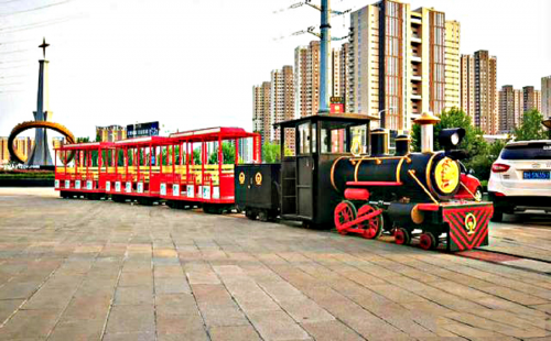 商業(yè)廣場里的72座電動火車你坐過嗎？你想坐嗎？